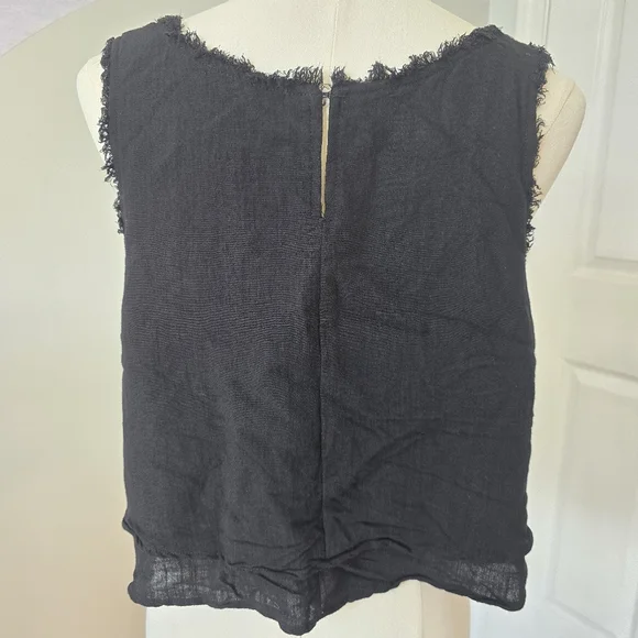 KLd | Large | Black Sleeveless Raw Hem Crop Top - Picture 4 of 9